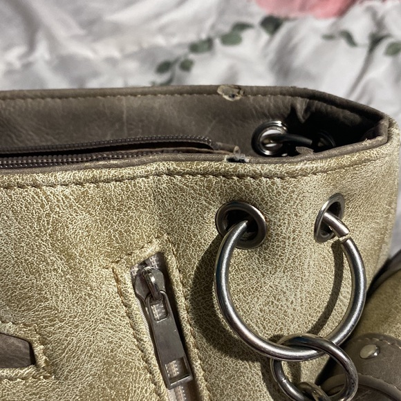 Cavenders Leather Conceal Carry Purse - Picture 8 of 8
